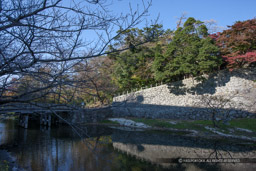 廊下橋と二の丸｜高解像度画像サイズ：5616 x 3744 pixels｜写真番号：1P3J1500｜撮影：Canon EOS-1Ds Mark III