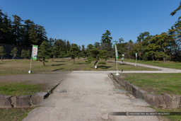 二の丸下の段｜高解像度画像サイズ：5420 x 3613 pixels｜写真番号：1P3J1538｜撮影：Canon EOS-1Ds Mark III