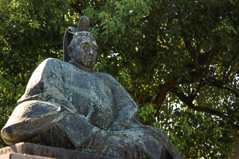 小早川隆景銅像