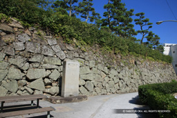 二の丸船入櫓跡石垣 | 高解像度画像サイズ：5432 x 3621 pixels | 写真番号：1P3J5261 | 撮影：Canon EOS-1Ds Mark III