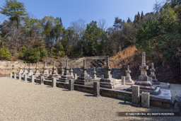 小早川隆景墓・米山寺宝篋印塔 | 高解像度画像サイズ：8192 x 5464 pixels | 写真番号：6F1A3693 | 撮影：Canon EOS R5m2