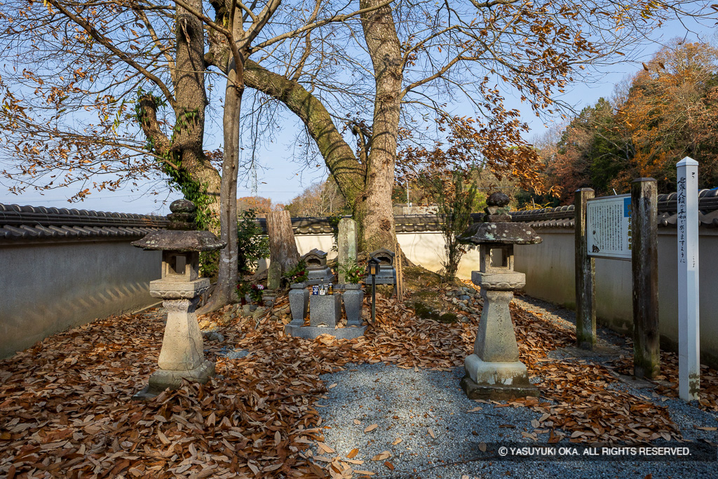 竹中半兵衛の墓