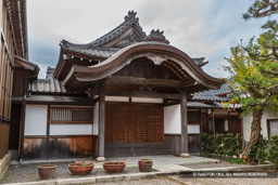 水口城の客殿玄関・蓮華寺 | 高解像度画像サイズ：5184 x 3456 pixels | 写真番号：1DX_5264 | 撮影：Canon EOS-1D X