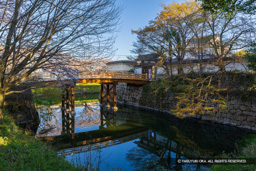 御成橋と水堀 | 高解像度画像サイズ:7997 x 5334 pixels | 写真番号:6F1A4875 | 撮影:Canon EOS R5m2