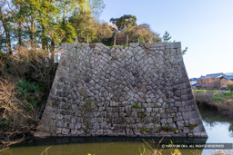 乾御矢倉台の積み直された石垣 | 高解像度画像サイズ：8118 x 5415 pixels | 写真番号：6F1A4925 | 撮影：Canon EOS R5m2