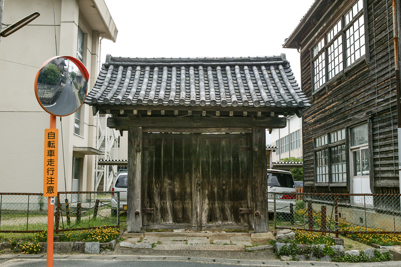 移築城門・太鼓門・宮津小学校