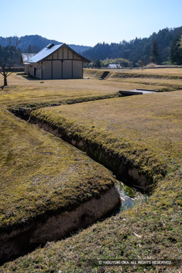 館内の水路 | 高解像度画像サイズ：4856 x 7280 pixels | 写真番号：6F1A4134 | 撮影：Canon EOS R5m2