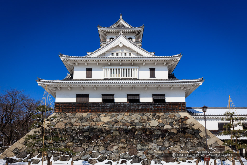 雪の長浜城