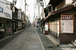 北国街道・武者隠れ道|高解像度画像サイズ:4992 x 3328 pixels|写真番号:VJ7Z0670|撮影:Canon EOS-1Ds Mark II