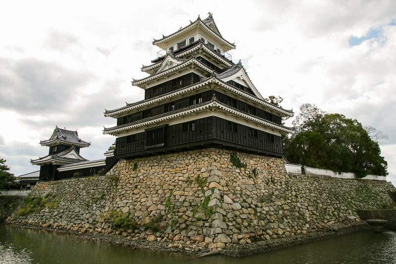 復興天守閣と大鞞櫓