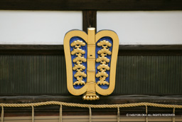 奥平家家紋 | 高解像度画像サイズ：4276 x 2851 pixels | 写真番号：VJ7Z9640 | 撮影：Canon EOS-1Ds Mark II