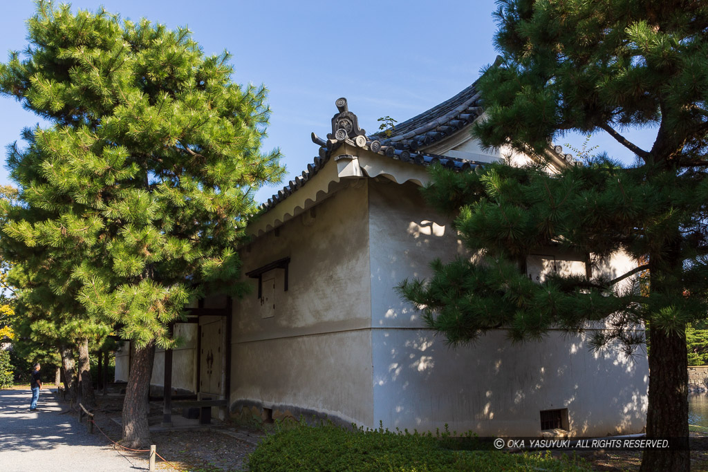 二条城土蔵・米蔵・南