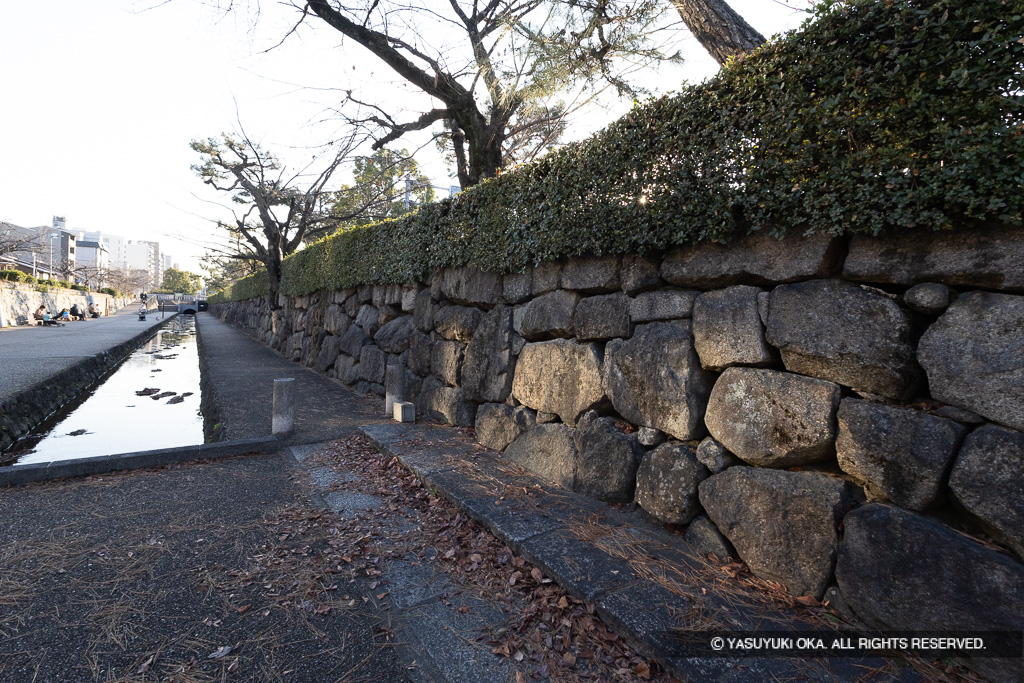 堀川の石垣