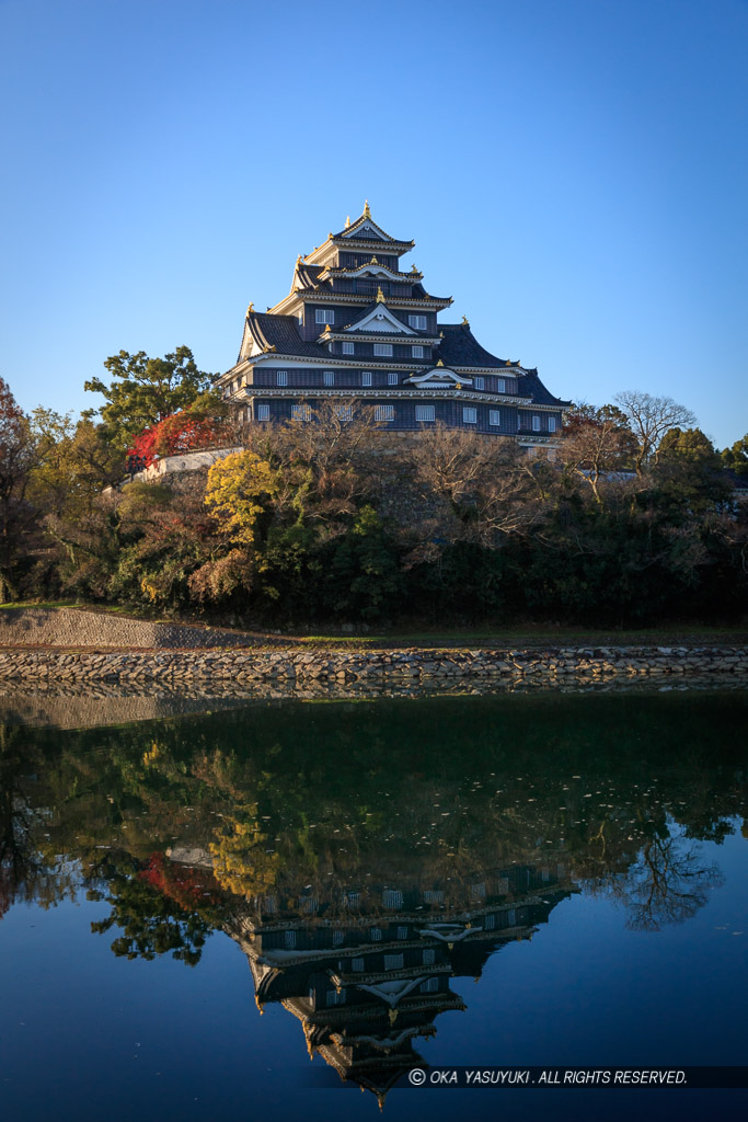 旭川から岡山城天守・秋