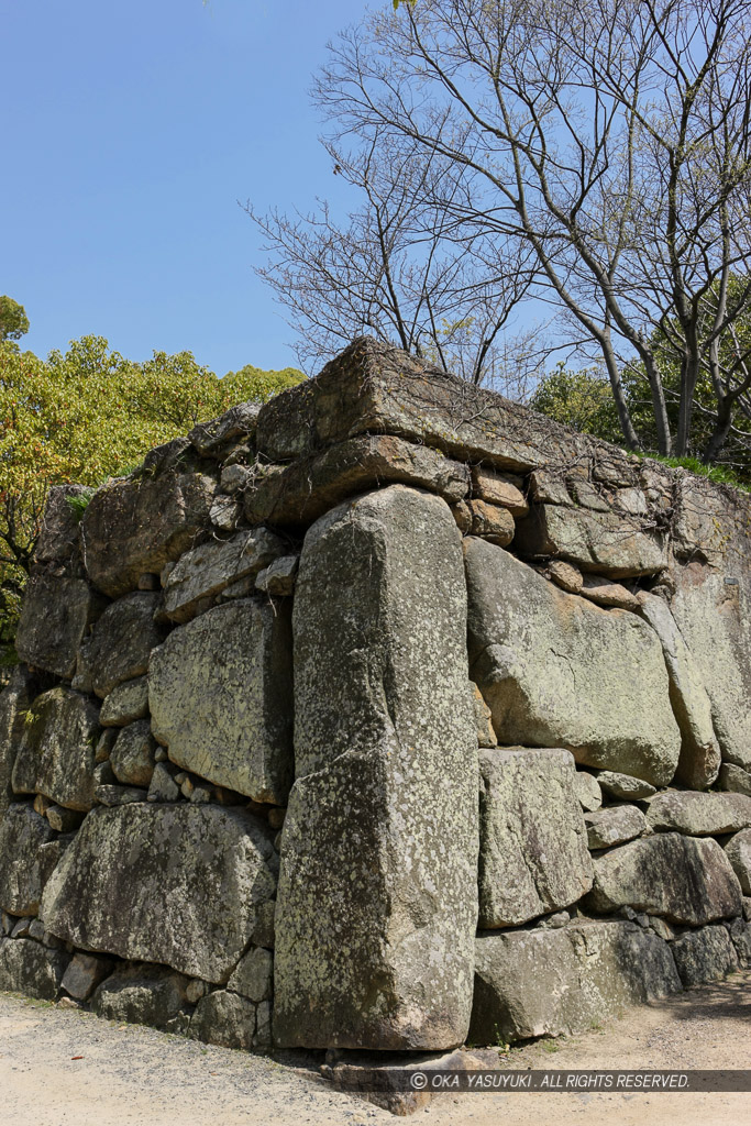 岡山城の縦石・内下馬門跡