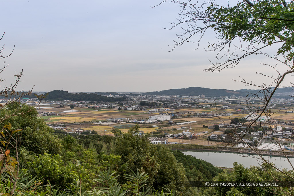 四ノ段から国分川を望む