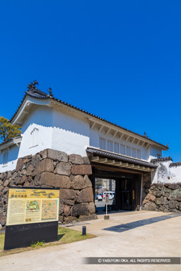 府内城大手門 | 高解像度画像サイズ：5220 x 7826 pixels | 写真番号：6F1A5023 | 撮影：Canon EOS R5m2