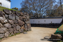 冠木門跡 | 高解像度画像サイズ：7936 x 5294 pixels | 写真番号：6F1A5091 | 撮影：Canon EOS R5m2