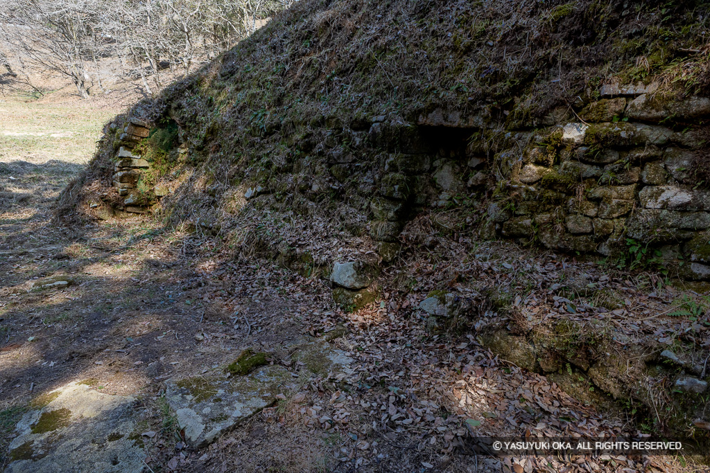 礎石・太宰府口城門跡