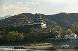 肘川と大洲城｜高解像度画像サイズ：3829 x 2548 pixels｜写真番号：53BS0667｜撮影：Canon EOS-1DS