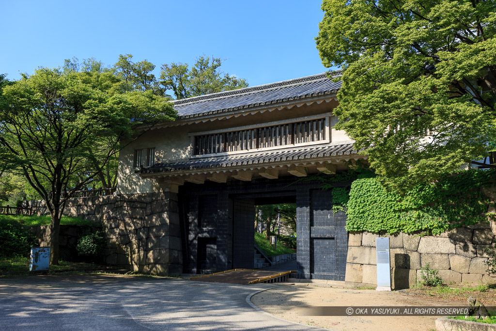 青屋門