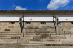 大手枡形土塀・鉄砲狭間｜高解像度画像サイズ：5506 x 3670 pixels｜写真番号：1P3J6954｜撮影：Canon EOS-1Ds Mark III