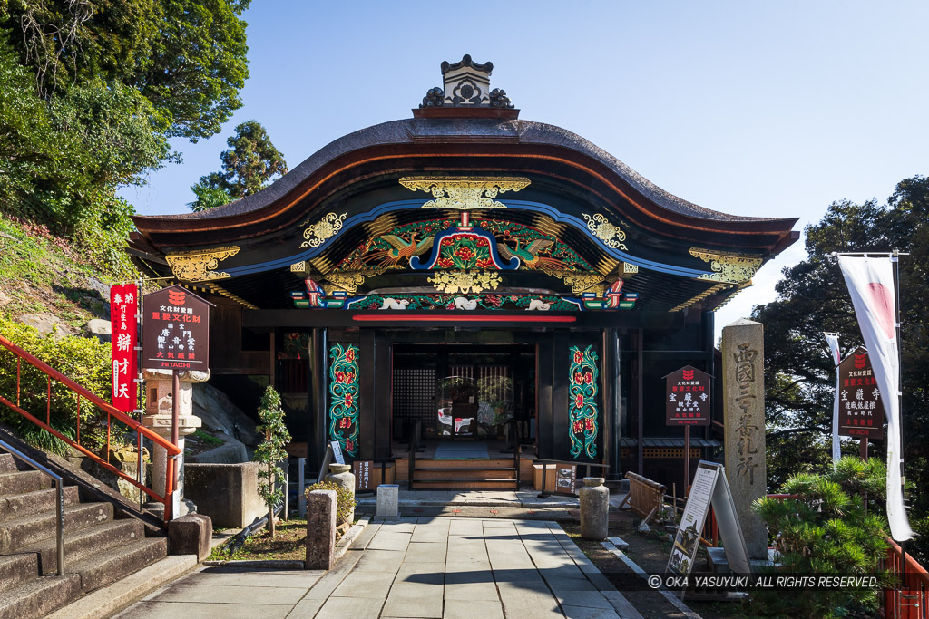 宝厳寺観音堂唐門・大坂城極楽橋唐門（修復後）