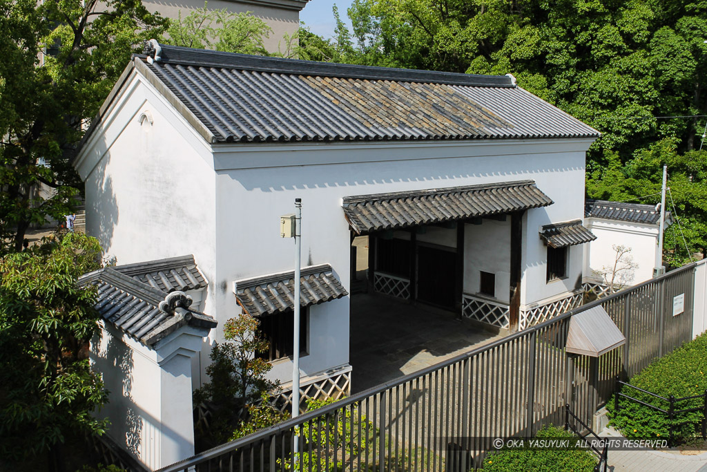 旧黒田藩蔵屋敷長屋門・天王寺公園