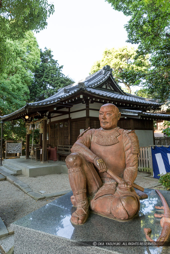 真田幸村銅像・安居神社