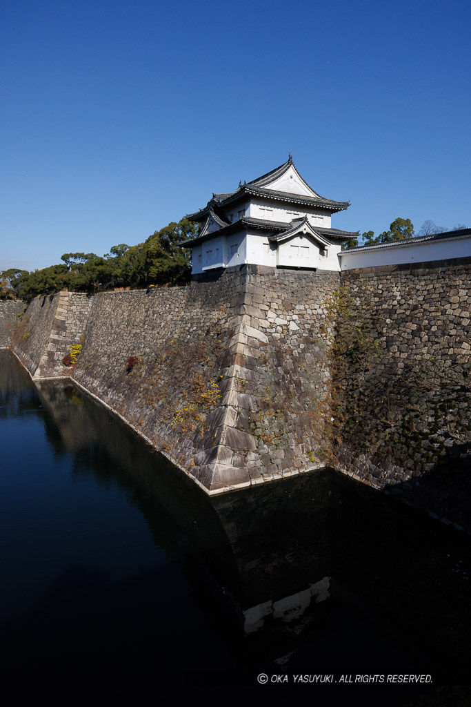 大阪城千貫櫓・縦アングル