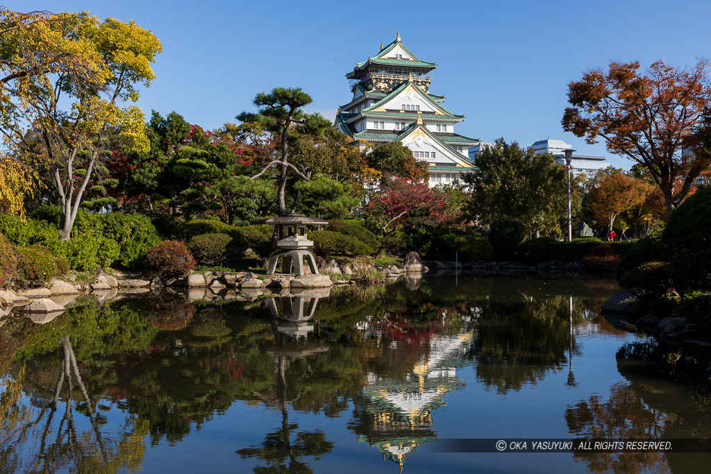 大阪城天守閣と庭園