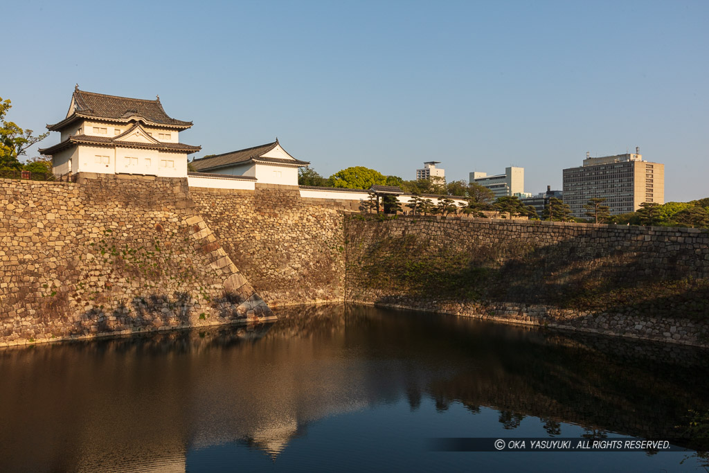千貫櫓と大手土橋