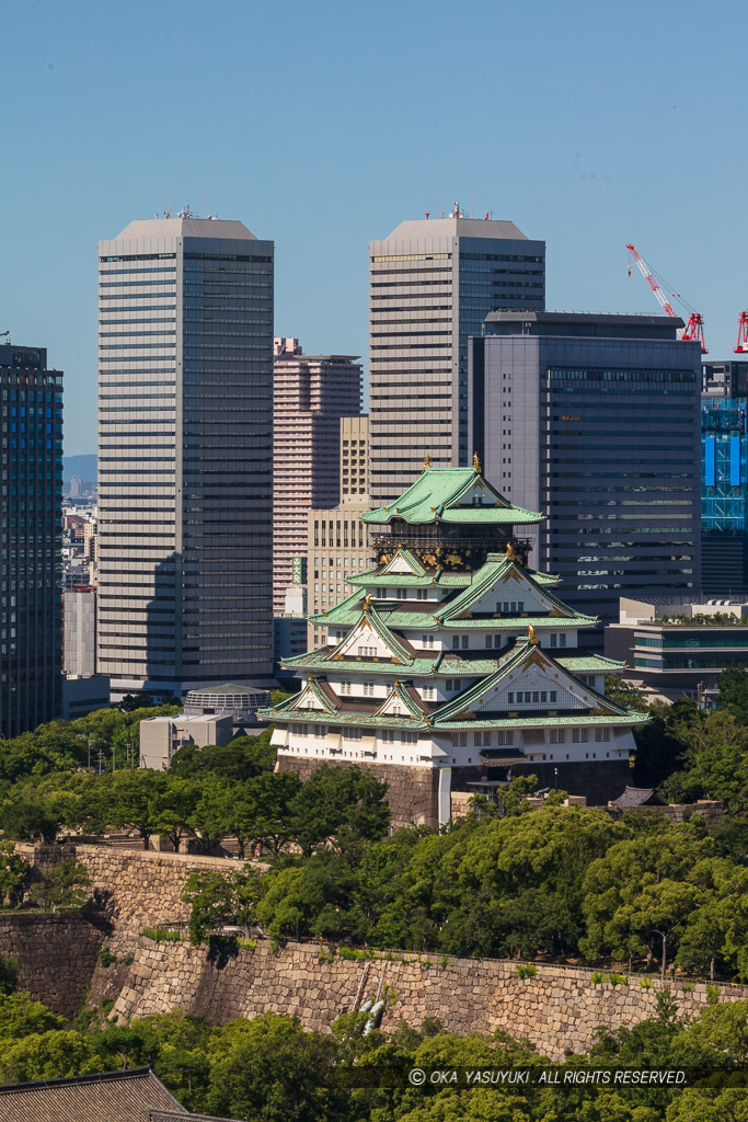 大阪歴史博物館から大阪城