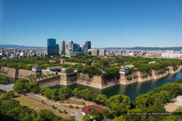 大阪歴史博物館から見る大阪城|高解像度画像サイズ:8431 x 5621 pixels|写真番号:5DSA2189|撮影:Canon EOS 5DS