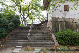 芝土居に設置された雁木|高解像度画像サイズ:6647 x 4431 pixels|写真番号:_D4A3001|撮影:Canon EOS 5D Mark IV