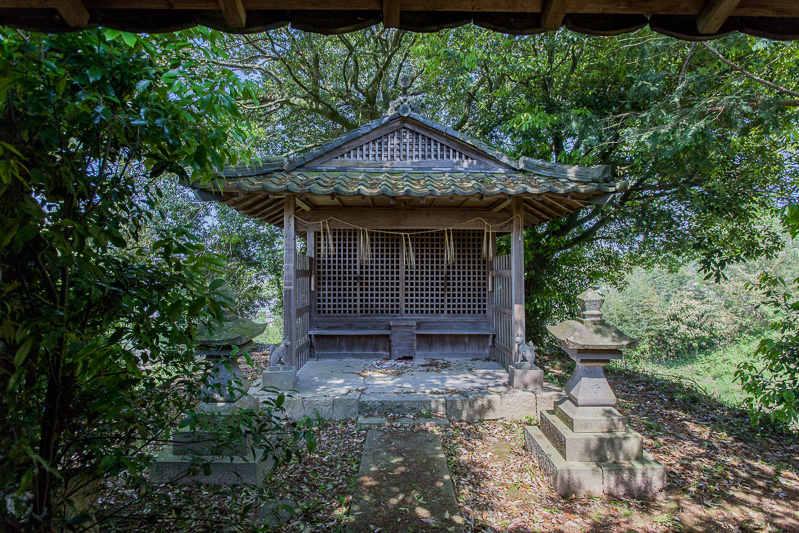 天守台にある稲荷神社