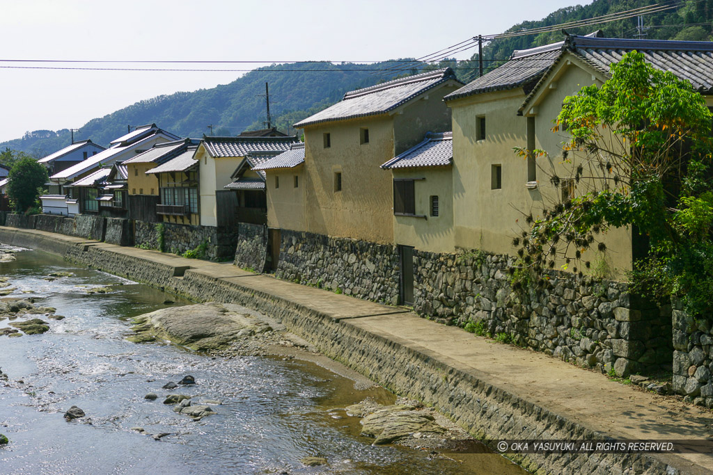 平福の町並み