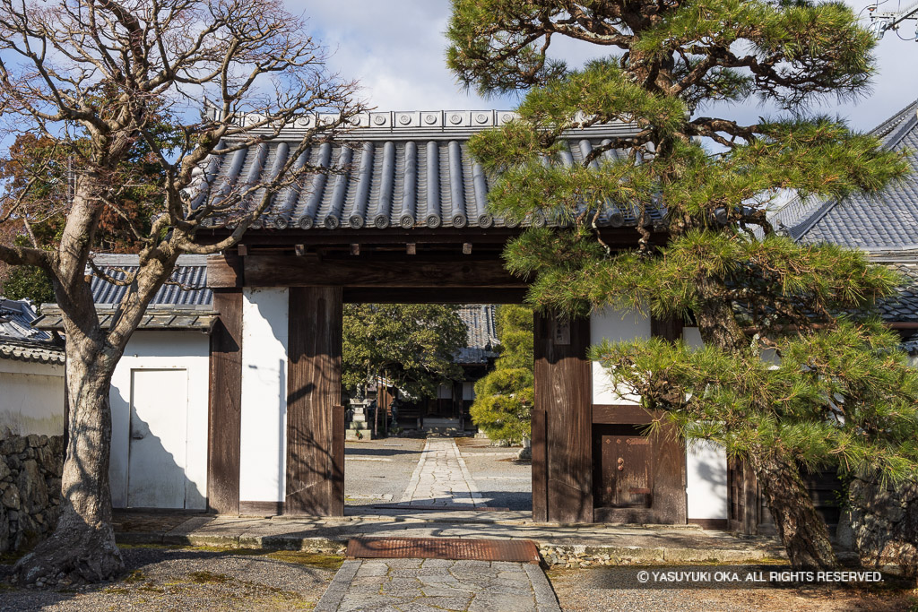 坂本城移築城門・聖衆来迎寺