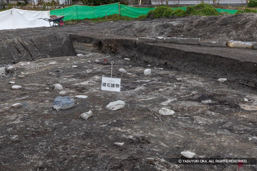 礎石建物（三の丸）