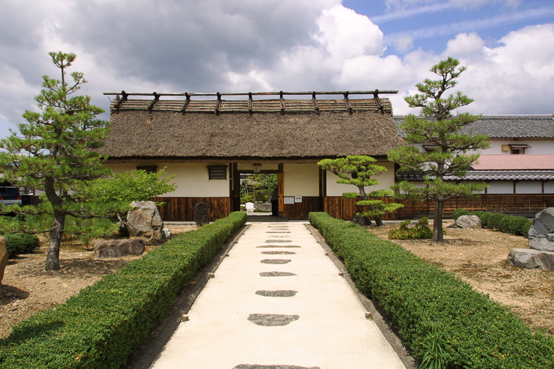 旧澤井家長屋門・篠山市青山歴史村