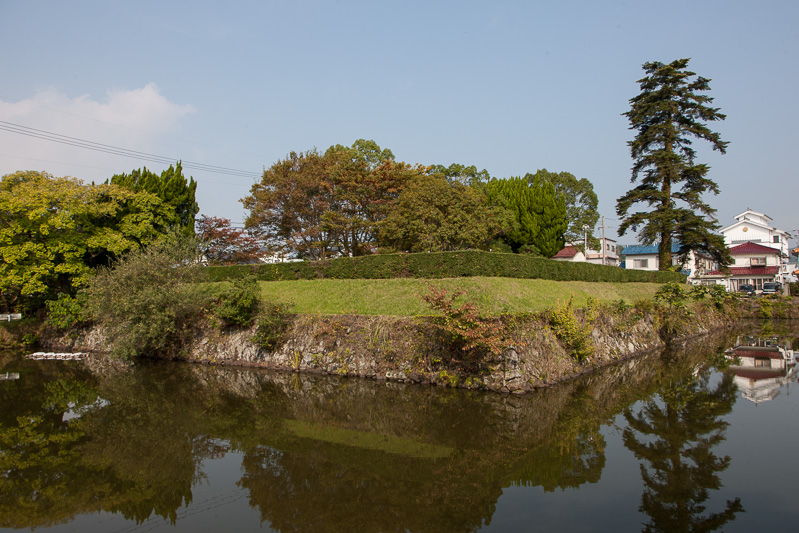 東馬出