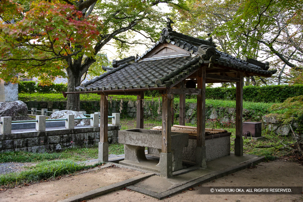青山神社・本丸跡