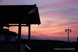 黄昏 | 高解像度画像サイズ：5501 x 3667 pixels | 写真番号：1P3J0729 | 撮影：Canon EOS-1Ds Mark III