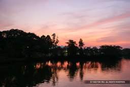 黄昏 | 高解像度画像サイズ：5441 x 3627 pixels | 写真番号：1P3J0742 | 撮影：Canon EOS-1Ds Mark III