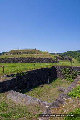 二の丸東門跡 | 高解像度画像サイズ：5464 x 8192 pixels | 写真番号：344A1348 | 撮影：Canon EOS R5