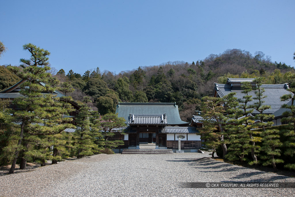 清涼寺・島左近屋敷跡