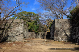 新宮城本丸虎口｜高解像度画像サイズ：8192 x 5464 pixels｜写真番号：344A6229｜撮影：Canon EOS R5