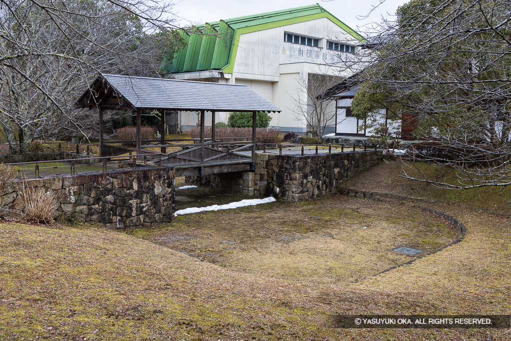 堀の痕跡