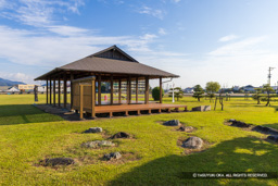会所・礎石建物と枯山水庭園・勝瑞館跡 | 高解像度画像サイズ：8004 x 5338 pixels | 写真番号：6F1A0296 | 撮影：Canon EOS R5m2