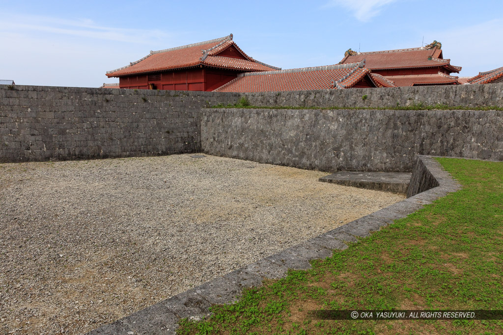 首里城京の内付近の石積